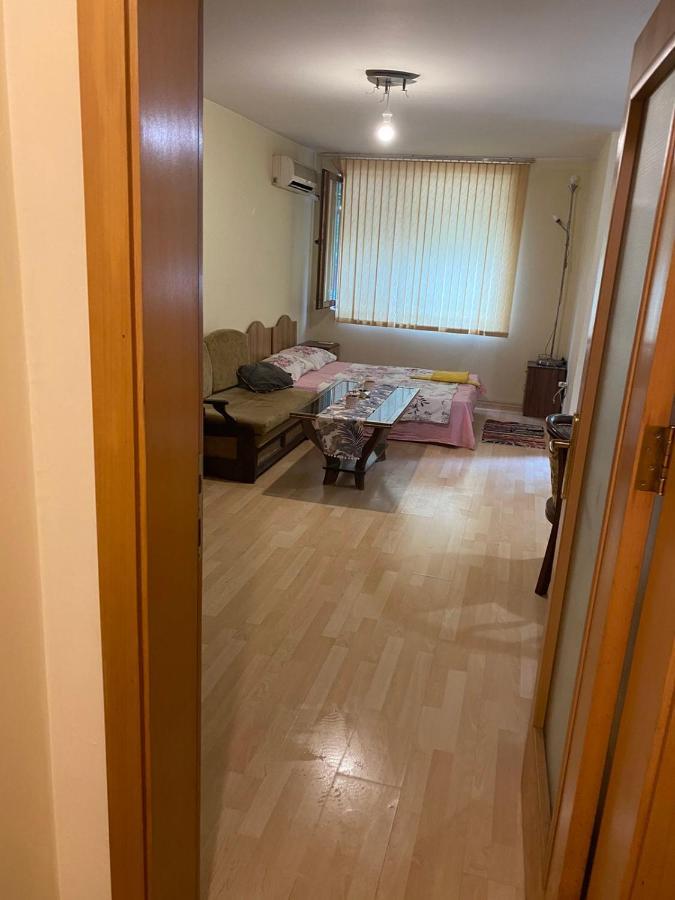 Апартамент Столетов Warna Zewnętrze zdjęcie