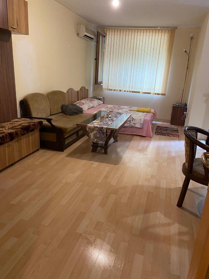 Апартамент Столетов Warna Zewnętrze zdjęcie